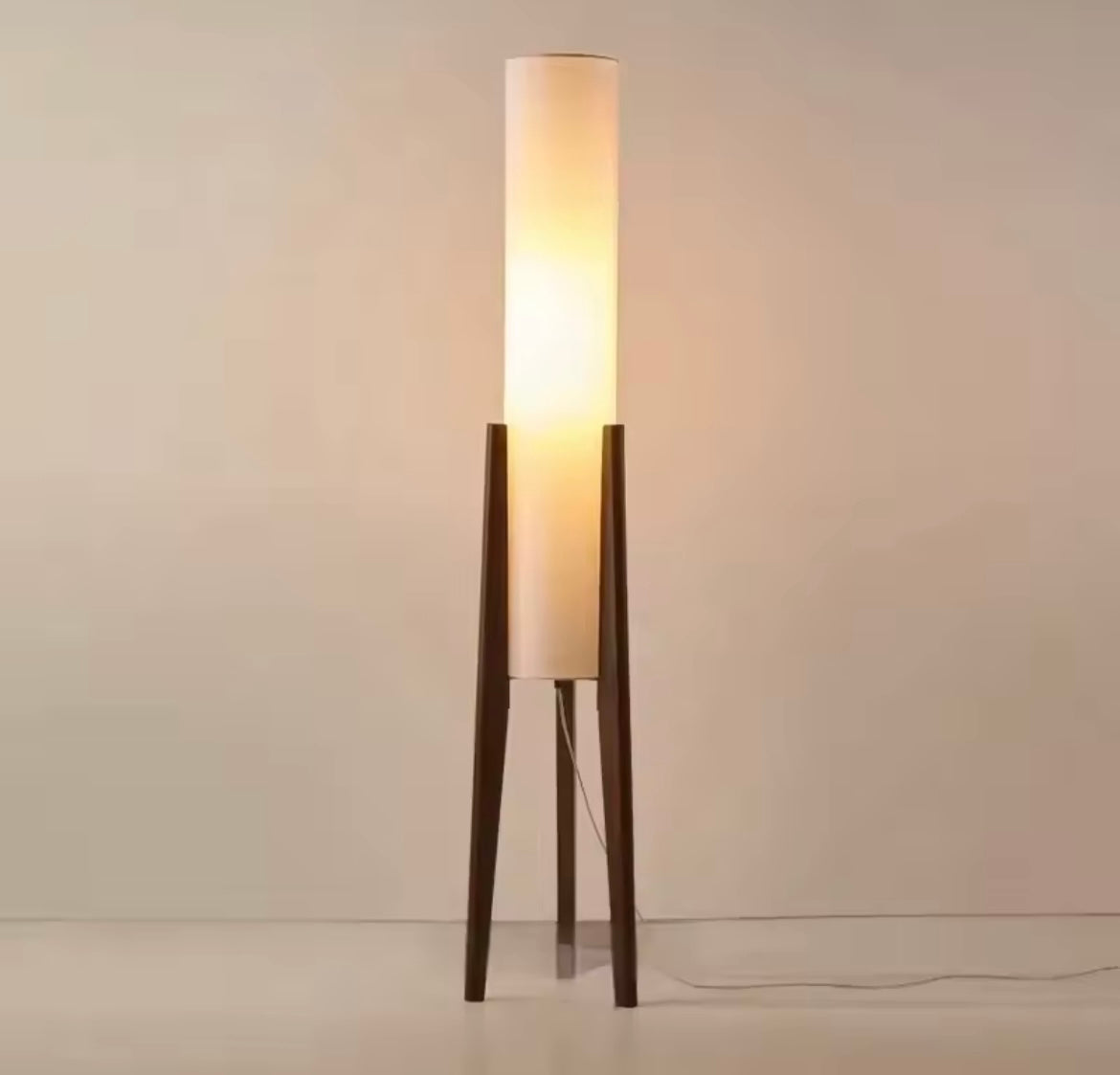 Japanese retro wood floor lamp with fabric lampshade – 126 cm standing light for corner spaces and cozy interiors

